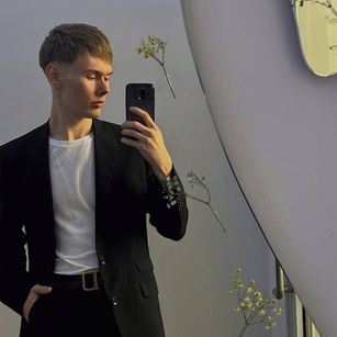 Model - Matt Patrick feet