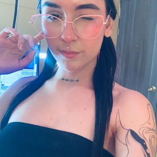 Model - Violet Blaze cum