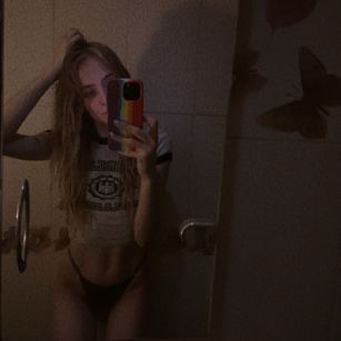 Model - LunaFire Fetish