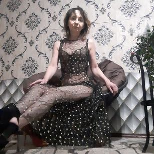 Model - AnnieHeels stockings