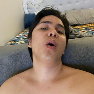 Model - Kenzo22 hugecock