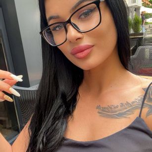 Model - MidnightEve longlegs