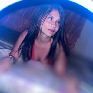 Model - amaranthafoxx Latina