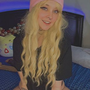 Model - Ellie Fuchs bigass