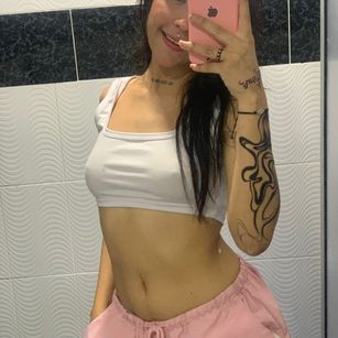 Model - Violet Blaze cum