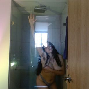 Model - Ratienterciopelo smoking