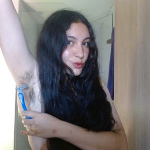 Model - Ratienterciopelo fetish