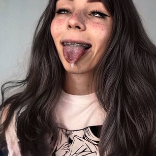 Model - YouthPussy bigtits