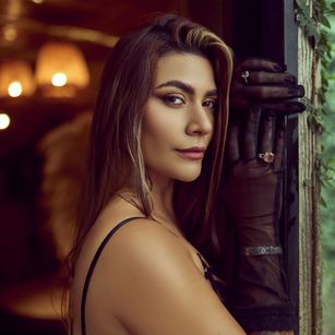 Model - ManissaHil oil