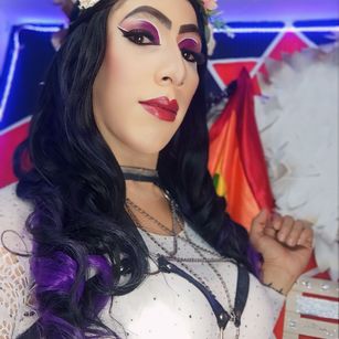 Model - sasha monrroe activo