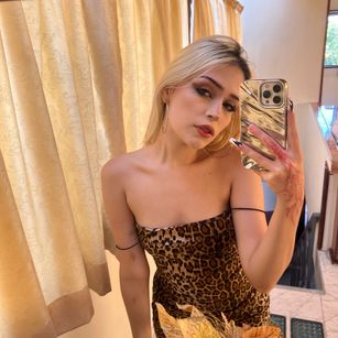 Model - escorpionluna27 smoke