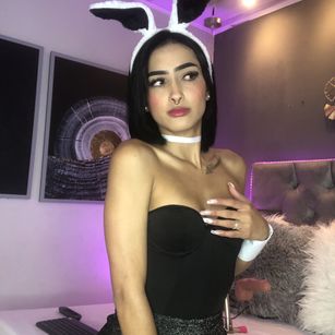 Model - Elisa Peters young