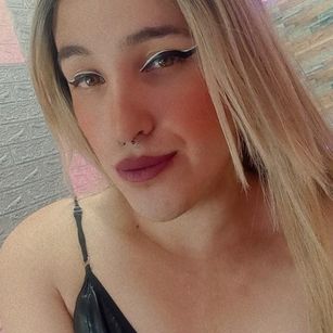 Model - Mackenzie party