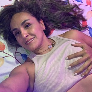 Model - 1Venus_Black feet