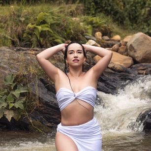 Model - Victoria Cooper squirt