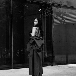 Model - Sophiee Miller latina