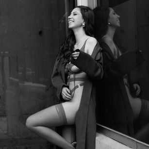 Model - Sophiee Miller latina