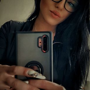 Model - IzaBella Tattoos