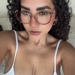 Model - Miss Kimberly boobs