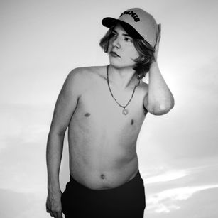 Model - Johan Sebastian cm skinny