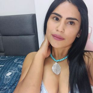 Model - EvaHornySlut Squirt