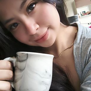 Model - Zoe Ferrer deepthroat