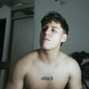 Model - Antonello Vanucci cum