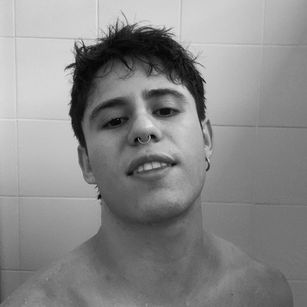 Model - Antonello Vanucci striptease