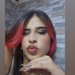 Model - DixyPalmer latina