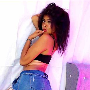 Model - LillySky BOOTY