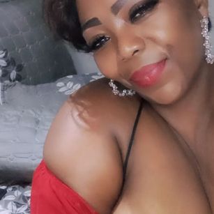 Model - SexyBustyWendy sexy