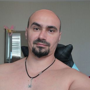 Model - GriSH9 orgasm