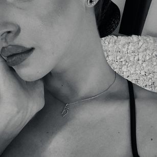 Model - LeilaNoire latex