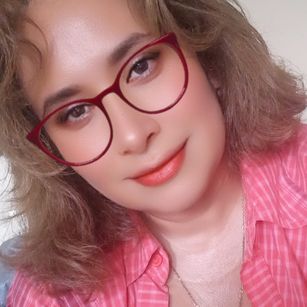 Model - KiaraLovely fastresponse