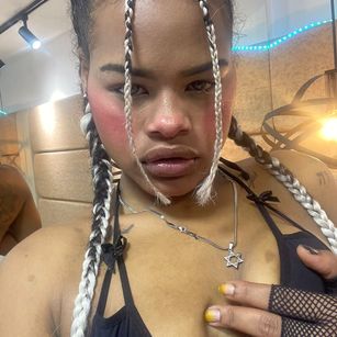 Model - TaylorKhan feet