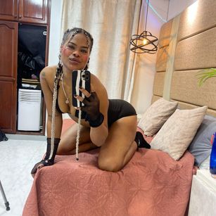 Model - TaylorKhan teen