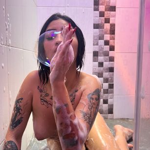 Model - SharonJazz feet