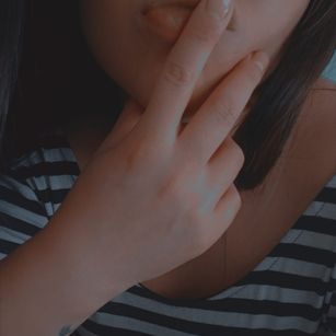 Model - Sara Saenz anal