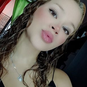 Model - Serena Fox Sexy