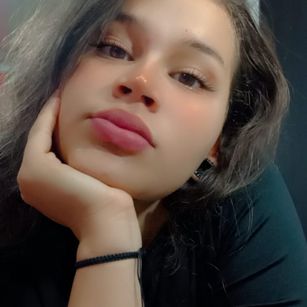 Model - Serena Fox Oral