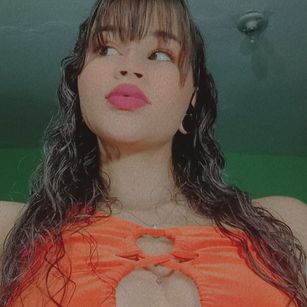 Model - Serena Fox Oral