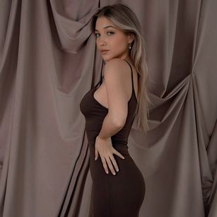 Model - EvaRyane highheels