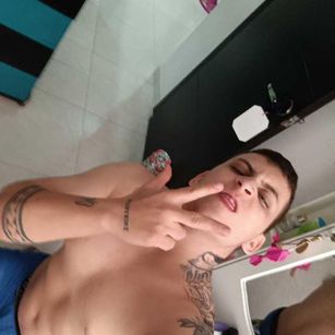 Model - Cris-Smith masturbacion