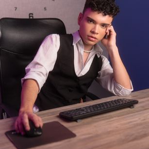 Model - RiwarPark bdsm