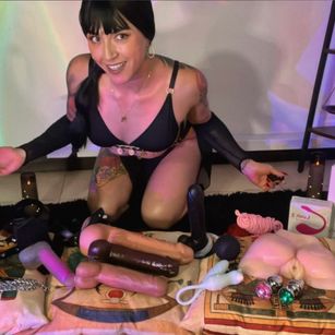 Model - Cleo denil joi