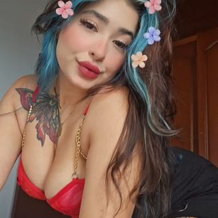 Model - coraline squirt