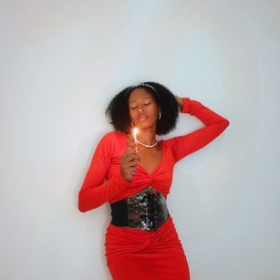 Model - I am Sel bigass