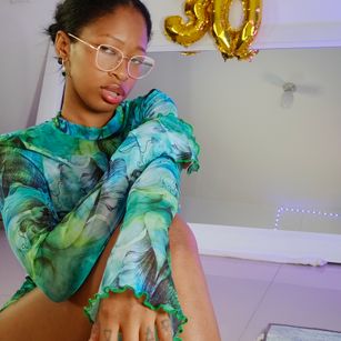 Model - I am Sel blowjob