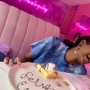 Model - I am Sel bigass