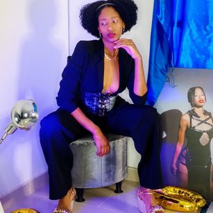 Model - I am Sel bigass